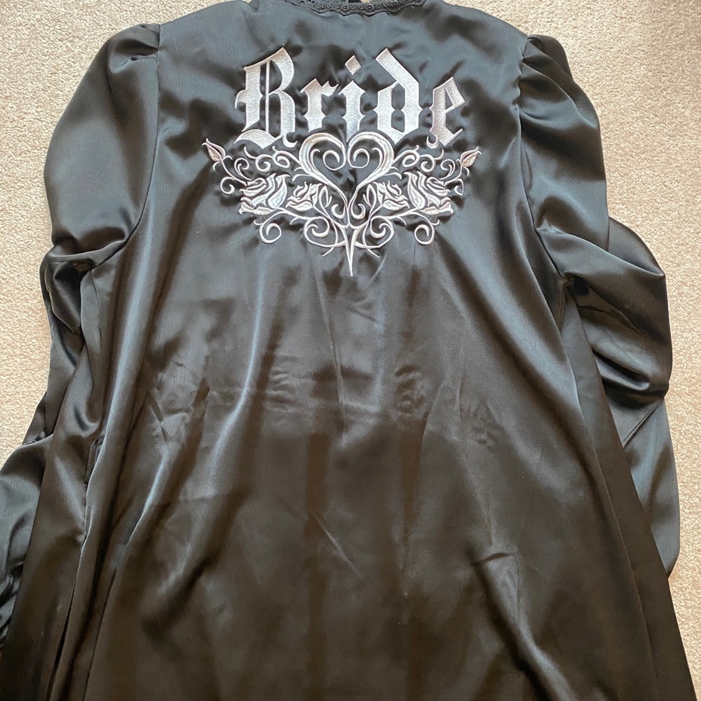 Unholy Black Bride Robe - Picture 3 of 6